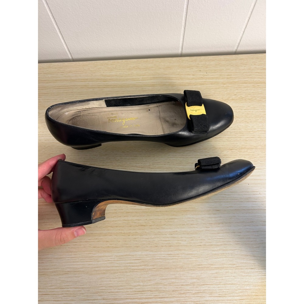 Salvatore Ferragamo shoes Women 9AA Black Vara Low Heel Bow old money Designer - Picture 10 of 12